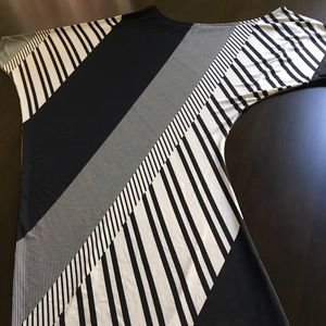 Fitted black and white dress